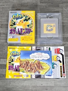 Nintendo Gameboy Pokemon Pikachu Amarillo con Caja Manual Accesorios Casi Como Nuevo - Imagen 1 de 10