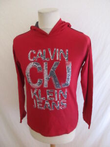 T-shirt à capuche Calvin Klein Rouge Taille 14 ans à - 48%