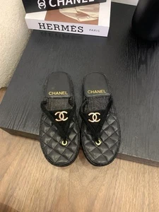 Chanel CC Flip Flops Sandals Size 8 - Picture 1 of 9