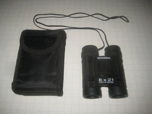 Bushnell binoculars 8 x 21, 378 Ft. at 1000 Yds W/ SOFT CASE - Picture 1 of 1