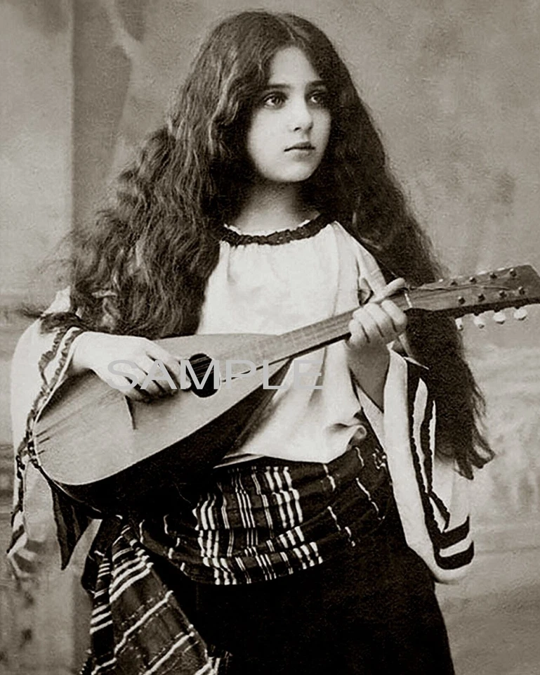 1920s Gypsy Girl with Mandolin Vintage Retro Classic Picture Photo 8x10 - Image 1 of 1