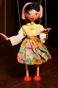 Vintage Pelham Toy Puppet England Dutch Girl - 8" tall - Picture 1 of 9