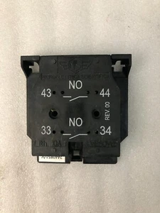 Microelectrica Scientifica, Contact Terminal, 4 conta. p/n UC250VDO // 2440851/V - Picture 1 of 6