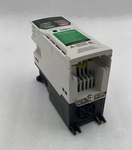 Nidec Control Techniques UNIDRIVE M200-022 00075 A - Picture 1 of 8