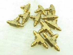 Parker SAE-2 Brass 45° Flare Male Union Tee 1/8" Tube LOT OF 11 - Picture 1 of 5