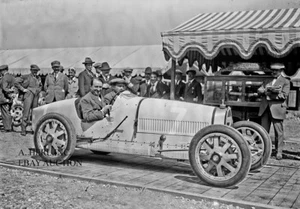 Bugatti Werksrennfahrer 1924 Großer Preis von Frankreich bei Lyon Rennfoto Photo - Bild 1 von 1
