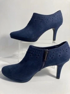 GORGEOUS WOMEN'S BEADED BANDALINO BLUE SUEDE SHOE WITH HEEL - SZ 9-1/2 M - NEW - Picture 1 of 5