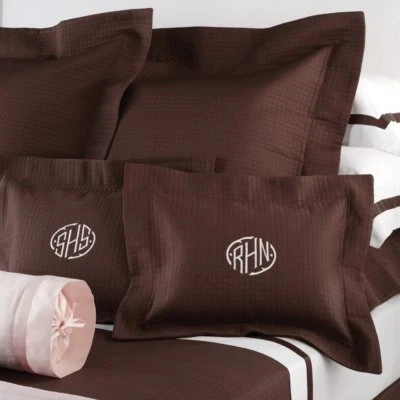 $1053 MATAUK ARIA PIQUE MATELASSE 巧克力棕色国王封面 2 件套意大利 — 第 1/4 张图片