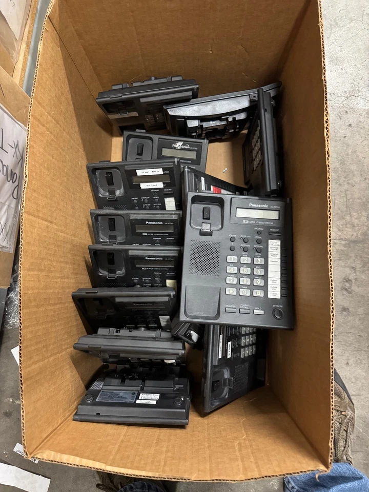 Panasonic KX-NT265 Lot of 14x w- handset and base - Image 1 of 1
