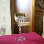 1 verre roemer cristal de lorraine, bohème  de couleur chartreux  H 19,2 cm