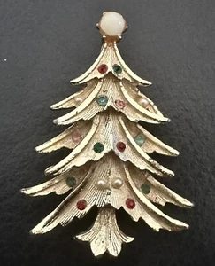 Christmas Tree Brooch Tiered Gold Tone Rhinestones Faux pearl - Picture 1 of 5