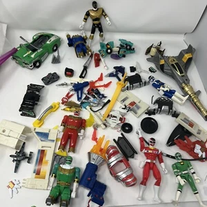 LOTTO PEZZI E ACCESSORI VINTAGE ANNI 90 POTENTI MORPHIN POWER RANGERS RICAMBI - Foto 1 di 10