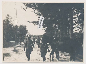 Foto Soldaten Gefechtsstand , Stahlhelm, steel helmet Pferd 1.WK (1883a) - Imagen 1 de 2