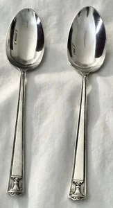 Holmes and Edwards CENTURY Silverplate 1923 *** (2) Serving Spoons *** - Picture 1 of 4