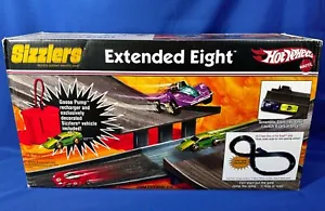New Hot Wheels SIZZLERS EXTENDED EIGHT Race Car Set - FIGURE 8 & RAMP Goose Pump - Picture 1 of 13