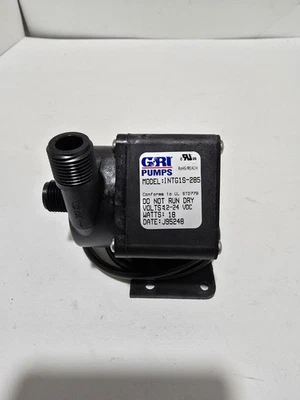 Bomba de accionamiento magnético sin escobillas GRI DC modelo INTG1S-285 12-24VDC 18 vatios 3/8" Foto 1 de 4