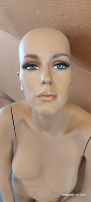 Maniquí femenino PATINA V vintage realista tamaño completo restaurado Foto 1 de 4