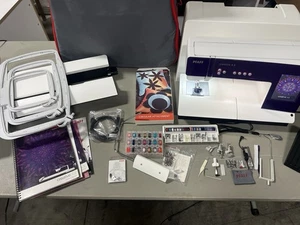Pfaff Creative 4.5 Sewing Machine and Embroidery Machine - Picture 1 of 9