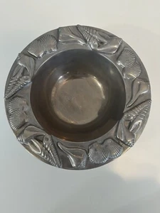 Strandmotiv Aluminium Zinnoptik Schale mit dekorativen Muscheln lebensmittelecht - Bild 1 von 12