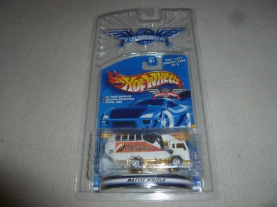 NEW ON CARD  HOTWHEELS MATTEL WHEELS GARBAGE TRUCK  FINAL RUN #8 OF 12 NOC  - Image 1 of 4