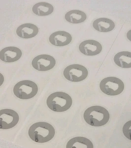 10 pièces étiquettes NFC NTAG213 rondes 25 mm ISO14443A 13,56 MHz RFID - Photo 1 sur 3