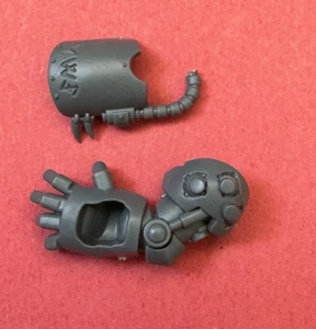 Space Wolves WOLF GUARD Terminator POWER FIST - Bits 40K - Imagen 1 de 1