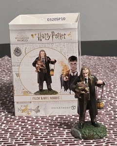Departamento retirado 56 Harry Potter Pueblo Mágico Filch con la señora Norris - Imagen 1 de 4