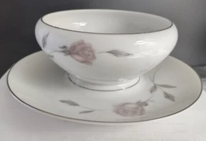 VTG MIKASA Primrose Gravy Boat With Attached Plate -Pattern 8194 - Japan - Picture 1 of 3