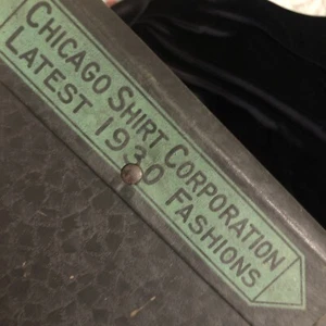 VTG 1930 Chicago shirt corporation latest fashions box 9 1/2 X  7 1/2 Snap Works - Picture 1 of 12