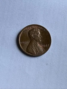 1977 Penny Errors No Mint Mark, Struck Off Center, (XF) - Picture 1 of 5