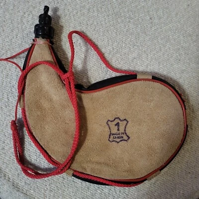 Сумка Coghlan's Bota, традиционная испанская винная кожа, емкость 1 л - Изображение 1 из 4