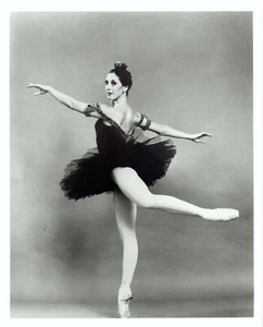 1982 Press Photo Leggy Prima Ballerina Dancer Cynthia Gregory - Picture 1 of 2