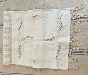 Antique Cream Fine Linen Table Runner w/Decorative Floral Crochet Edge 48” x 16” - Picture 1 of 5