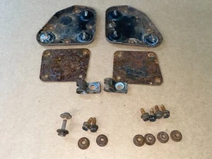 Corvette Windshield wiper arm transmission mounting bracket reinforcement 68-82 - Bild 1 von 7