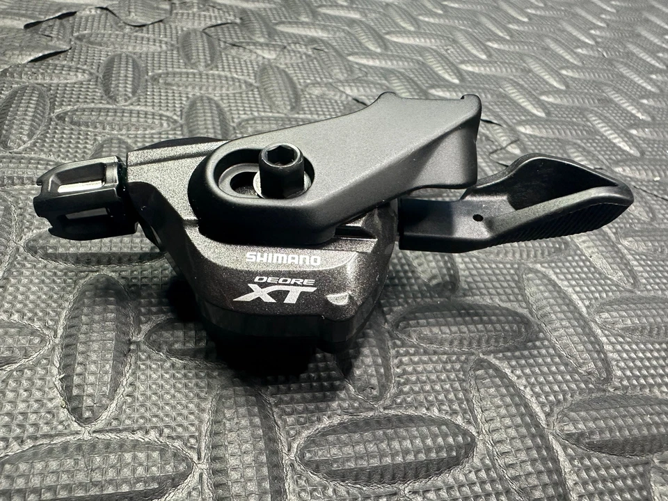 Shimano Deore XT SL-M8000-L Rapidfire Plus (I-Spec-B) Left Shifter 2/3 W/O Bolts - Image 1 of 4