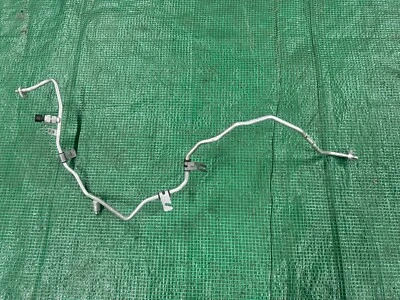 Renault Megane Iconic Estate 2021 híbrido aire acondicionado tubo 924401235R Foto 1 de 3