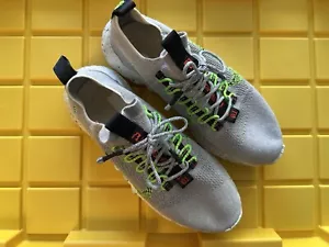 Nike Space Hippie 01 verde elettrico - taglia 11,5 - Foto 1 di 5