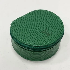 Auténtico estuche de joyería Louis Vuitton M48204 Epi Ecran Bijou12 verde borneo usado - Imagen 1 de 8
