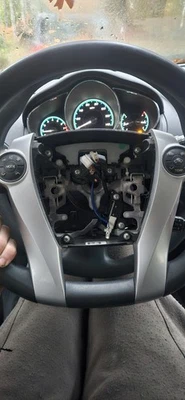 Volante Toyota Prius Quality 2010, usado, cuero negro, control de crucero Foto 1 de 2