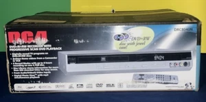 GRABADORA DVD+RW RCA DRC 8040N CON ESCANEO PROGRESIVO REPRODUCCIÓN DVD. Nuevo - Imagen 1 de 6