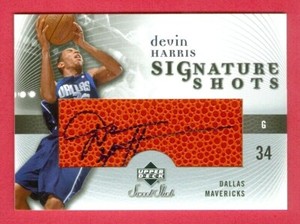2005-06 UD SWEET SHOT (BKB) Devin Harris SP SIGNATURE SHOTS CUT AUTO CARD #SS-DE