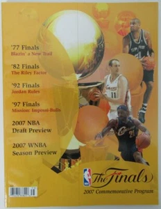 2007 Finals de la NBA Progam Spurs vs. Cavs Tim Duncan/LeBron James 152773 - Imagen 1 de 1