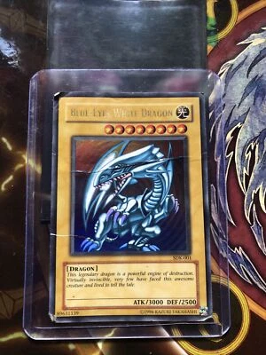 Yugioh Card Blue Eyes White Dragon SDK-001 ULTRA RARE - MP - FREE SHIPPING - Image 1 of 3