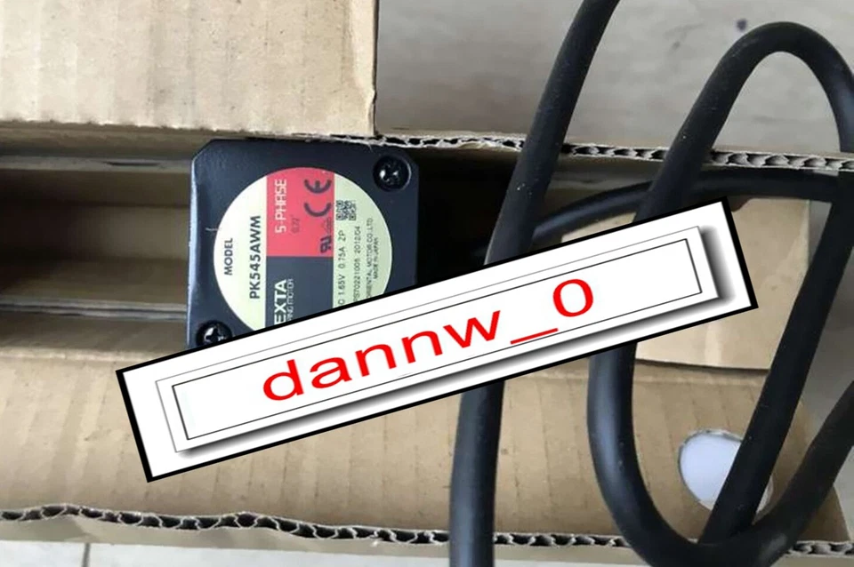 Servomotor VEXTA PK545AWM nuevo en caja 1 pieza  Foto 1 de 1