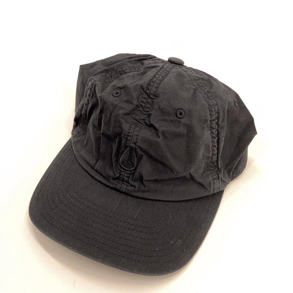 Gorra de algodón arrugado negra Nixon Surf Foto 1 de 4