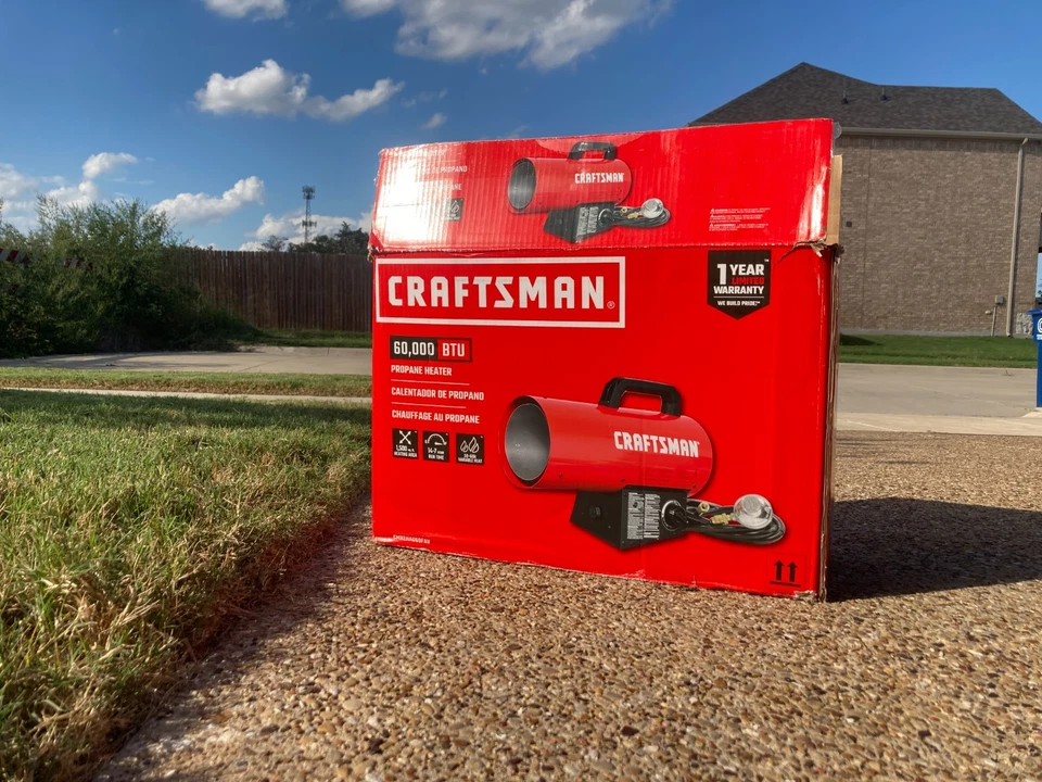 Calentador de propano de aire forzado portátil Craftsman 60.000 BTU Foto 1 de 4