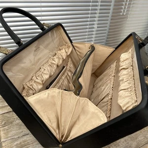 ELIZABETH ARDEN Kosmetiktasche schwarz Vintage mit Schlüssel, Spiegel - wunderschön - Bild 1 von 21