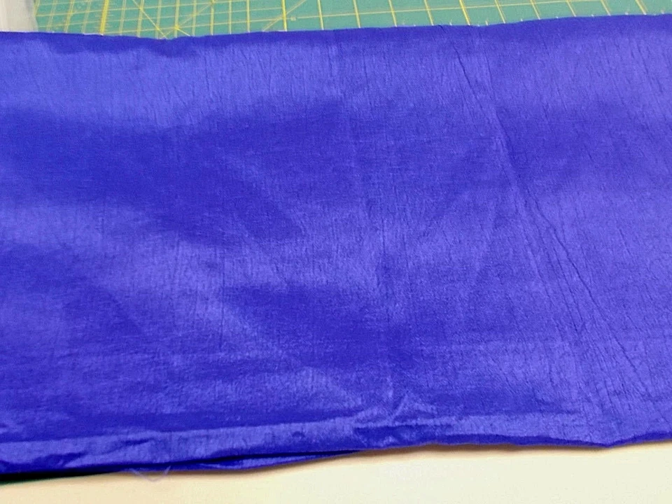 3 1/2  yd x 44  POLYESTER SILKY BLOUSE Sewing Fabric Lot - ROYAL BLUE - Image 1 of 1
