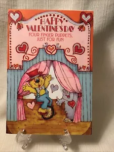 Vintage Hallmark Finger Puppet Valentines Day Card - Picture 1 of 4