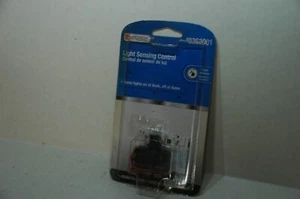 120VAC Dusk To Dawn Photocell Automatic Light Control Sensor Switch 0363001 (QD3 - Picture 1 of 2